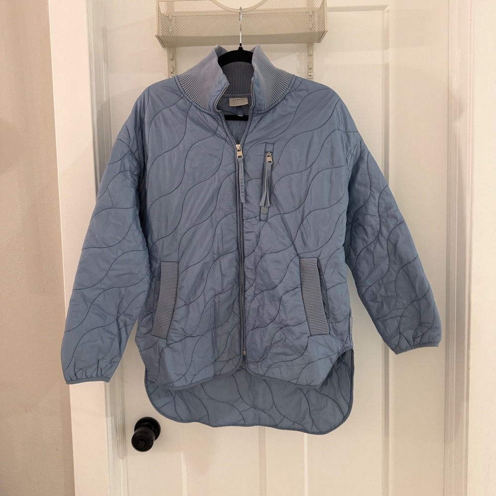Varley Danea Quilt Jacket Dusty Blue Wavy Quilted Collar S Active Minimalist